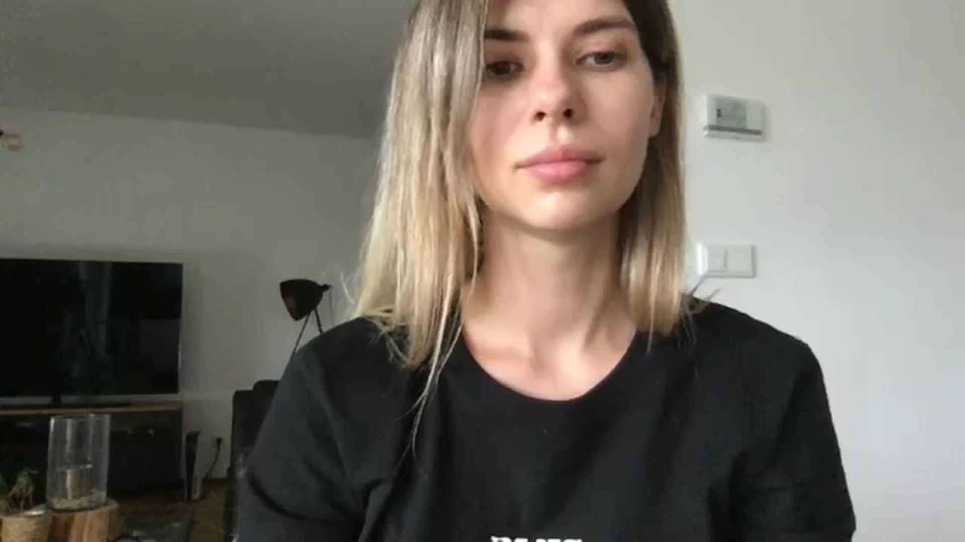 Gallery image thumbnail from neverinmylife's myfreecams stream on, 06/26/2025, 10:56 image 12 of 20