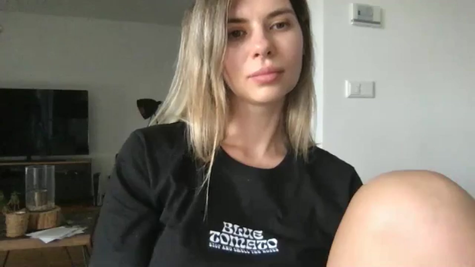 Gallery image thumbnail from neverinmylife's myfreecams stream on, 06/26/2025, 10:56 image 18 of 20