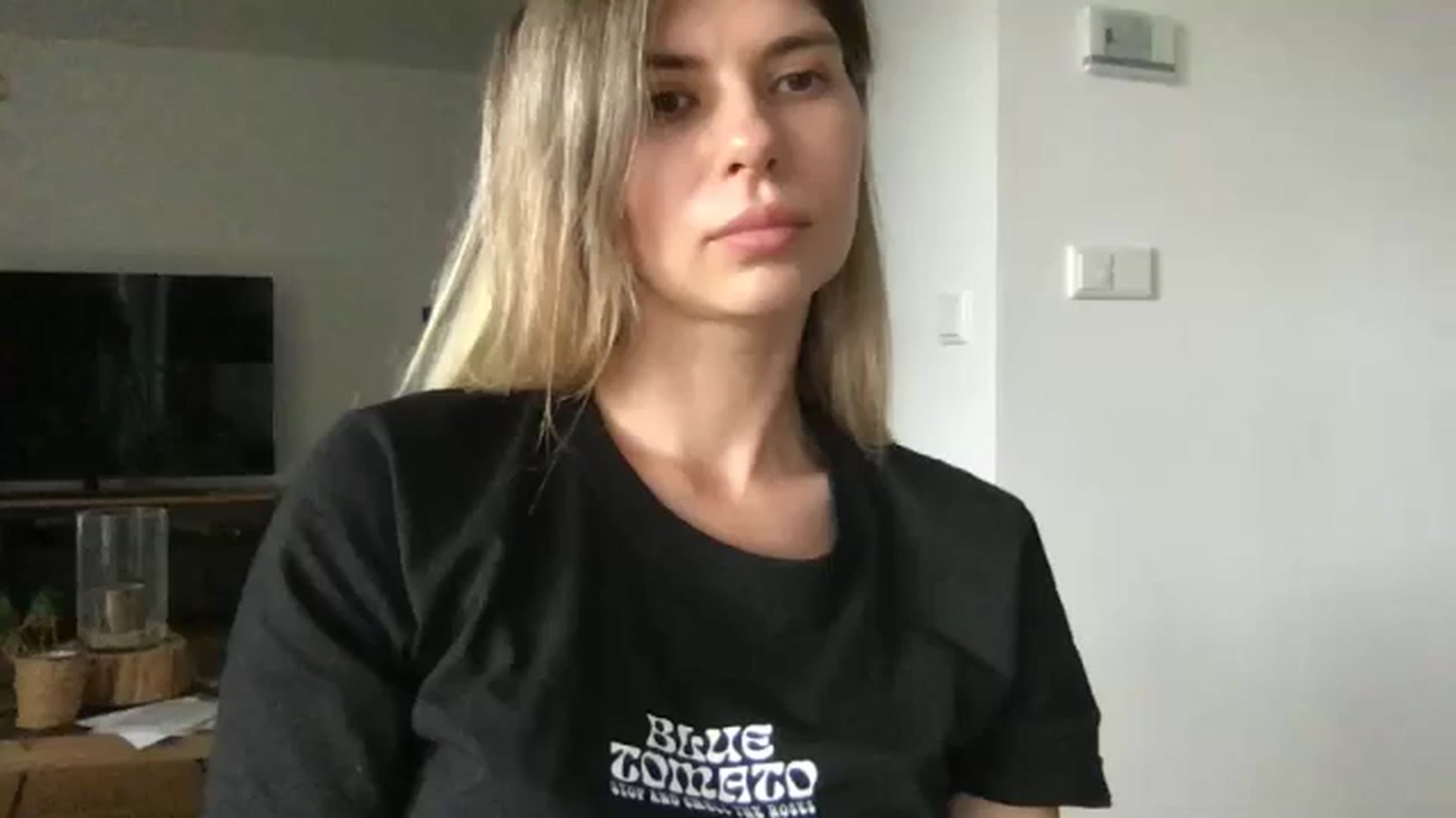 Gallery image thumbnail from neverinmylife's myfreecams stream on, 06/26/2025, 12:03 image 1 of 20