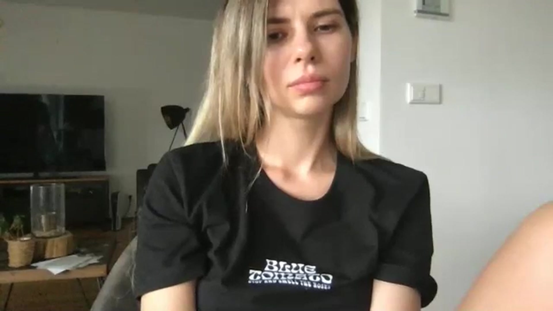 Gallery image thumbnail from neverinmylife's myfreecams stream on, 06/26/2025, 12:03 image 12 of 20