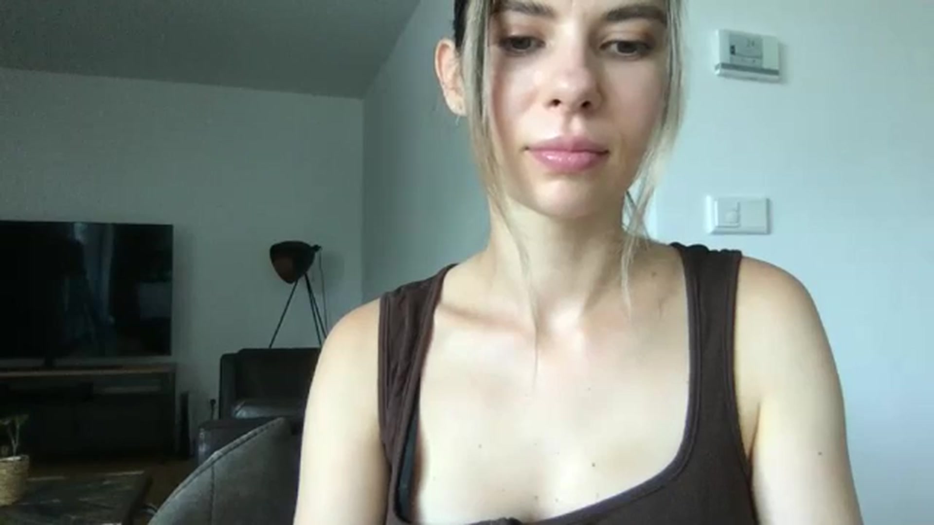 Gallery image thumbnail from neverinmylife's myfreecams stream on, 07/18/2025, 09:15 image 9 of 20