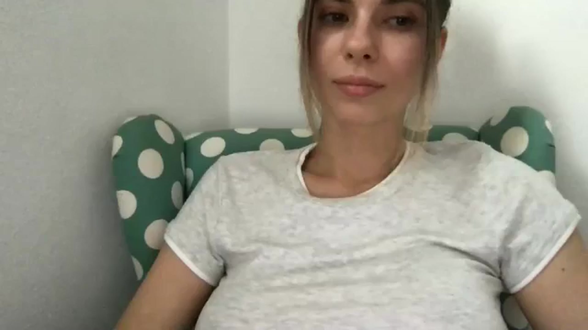 Gallery image thumbnail from neverinmylife's myfreecams stream on, 08/24/2025, 18:04 image 2 of 20