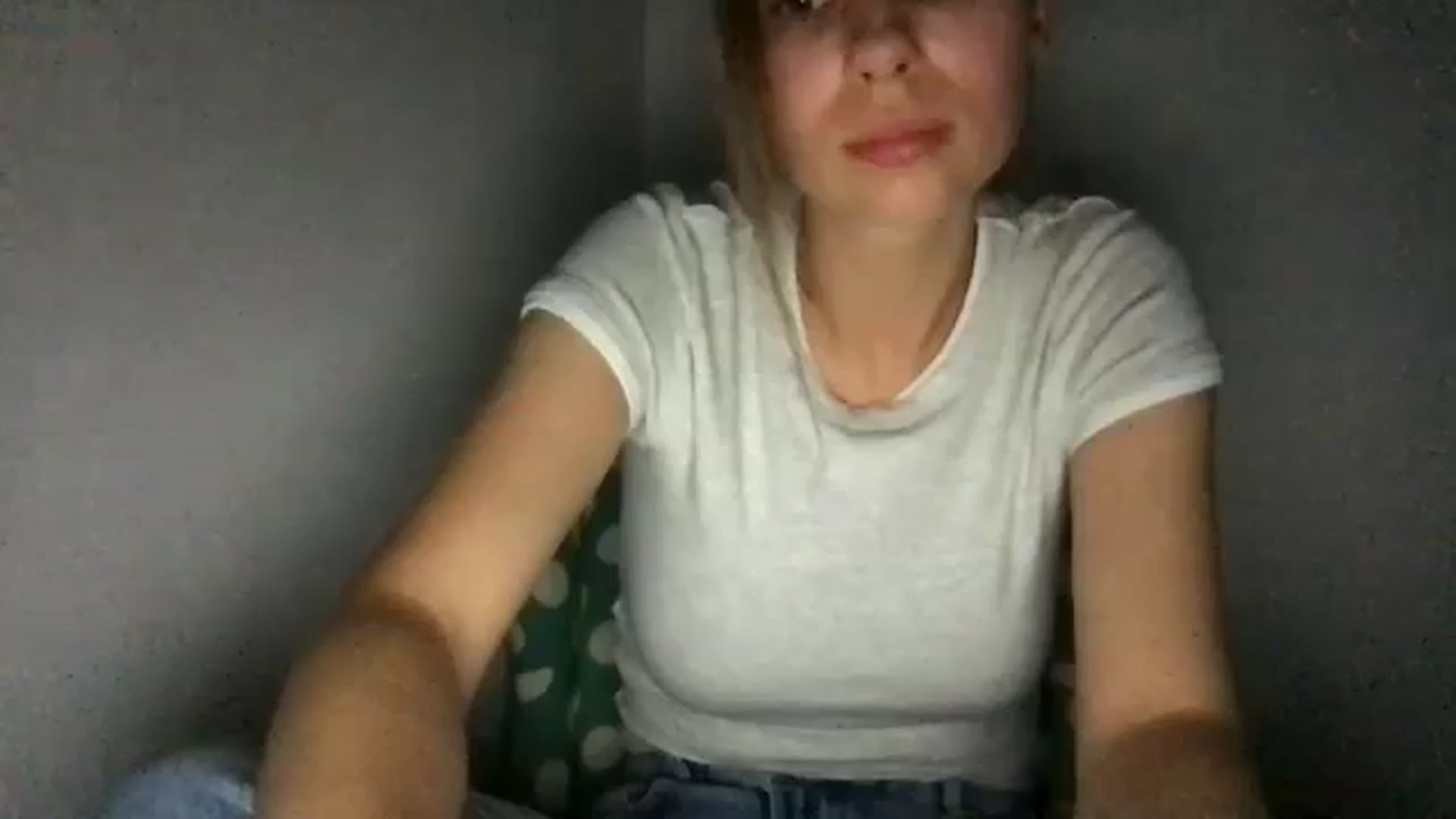 Gallery image thumbnail from neverinmylife's myfreecams stream on, 08/24/2025, 18:51 image 16 of 20