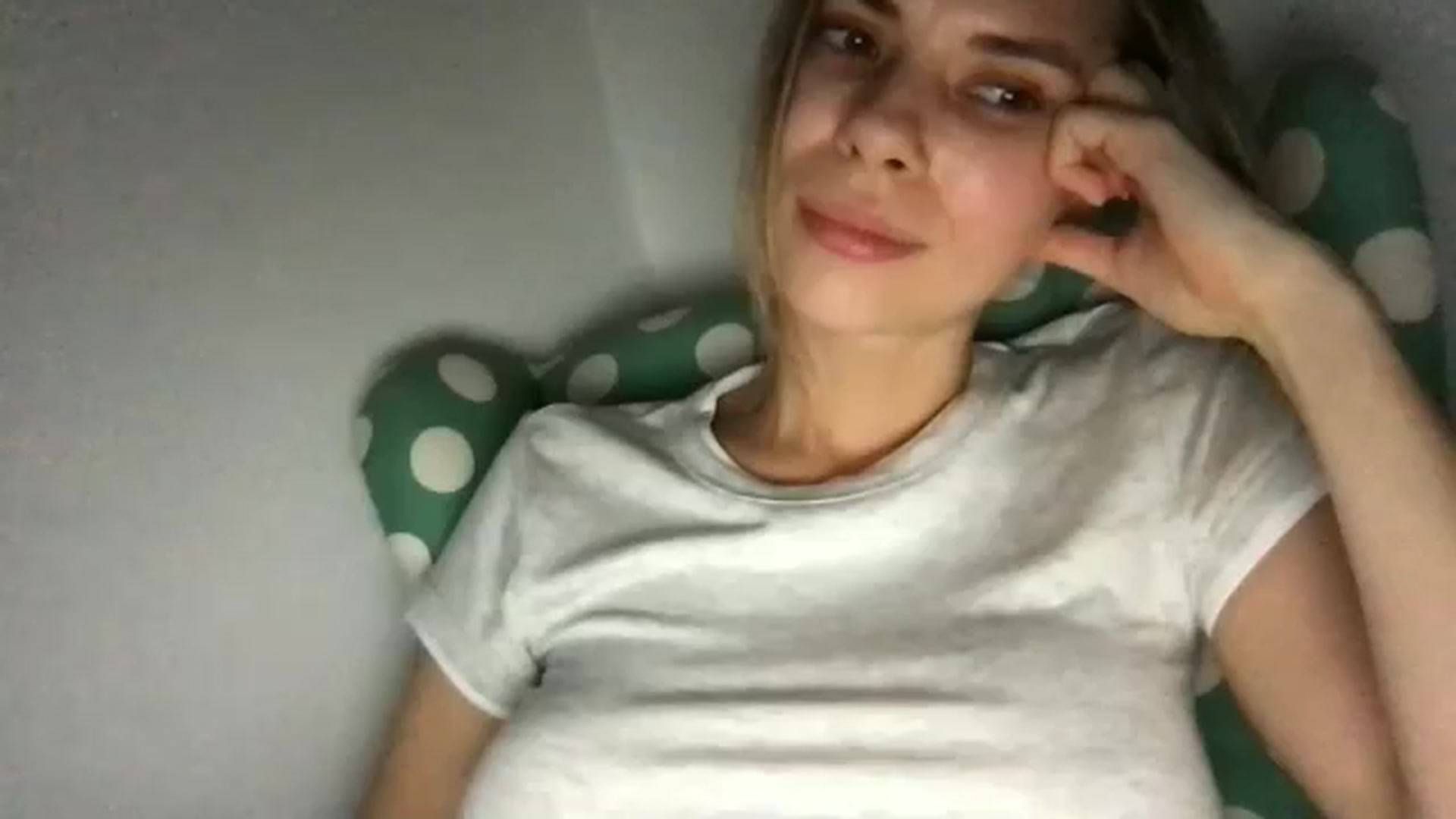 Gallery image thumbnail from neverinmylife's myfreecams stream on, 08/24/2025, 18:51 image 7 of 20