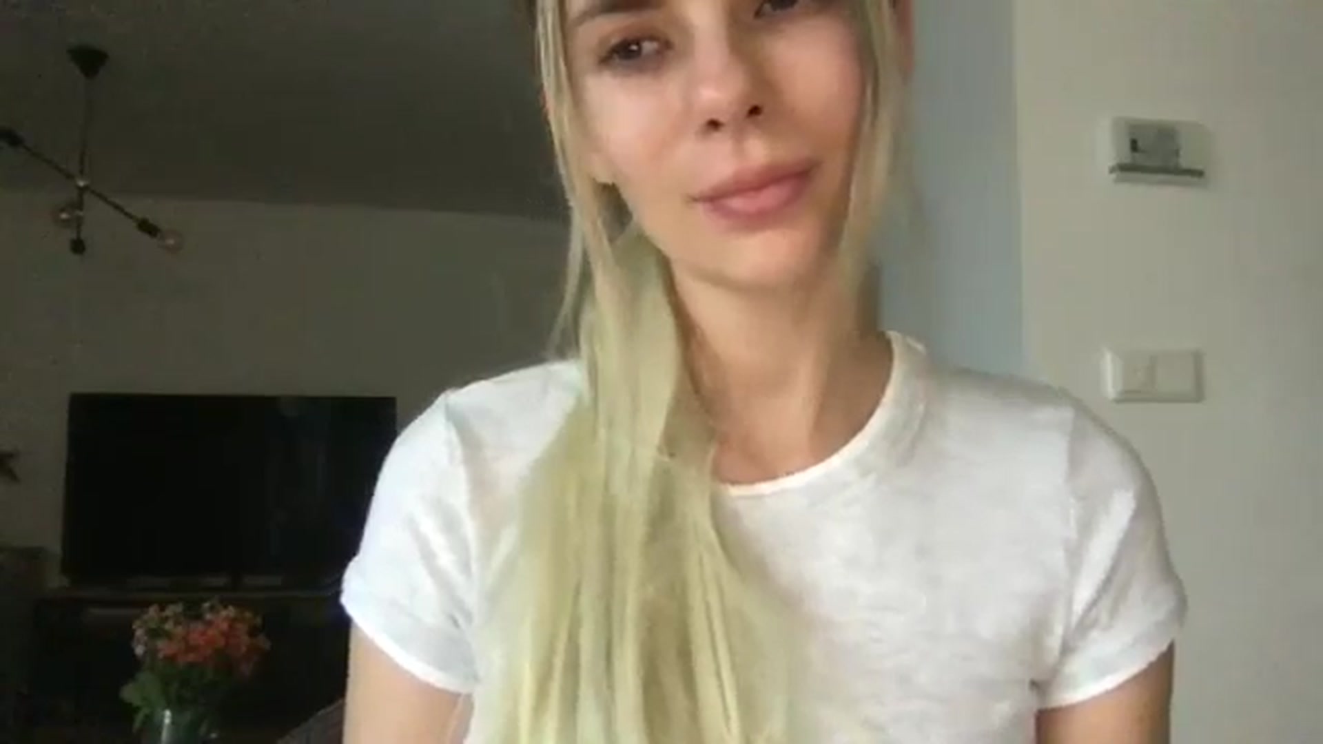 Gallery image thumbnail from neverinmylife's myfreecams stream on, 09/24/2025, 11:47 image 11 of 20