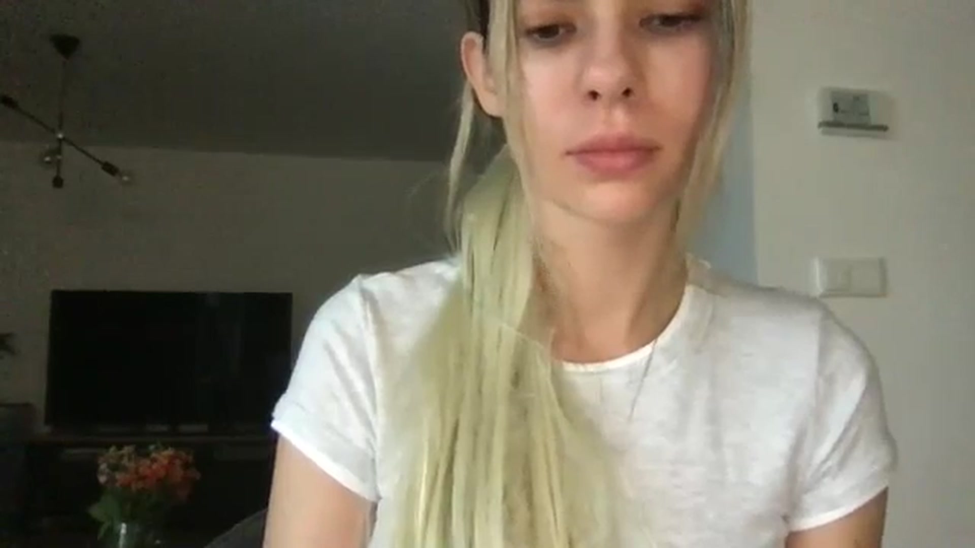Gallery image thumbnail from neverinmylife's myfreecams stream on, 09/24/2025, 11:47 image 2 of 20