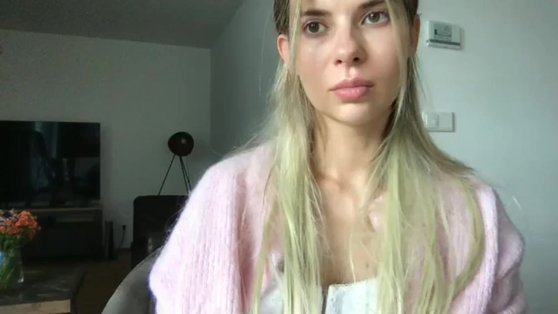 Gallery image thumbnail from neverinmylife's myfreecams stream on, 09/30/2025, 11:23 image 4 of 20