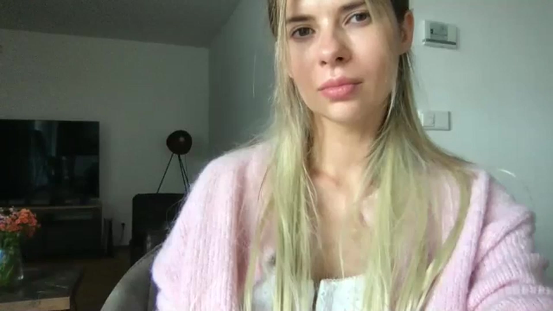 Gallery image thumbnail from neverinmylife's myfreecams stream on, 09/30/2025, 11:23 image 3 of 20