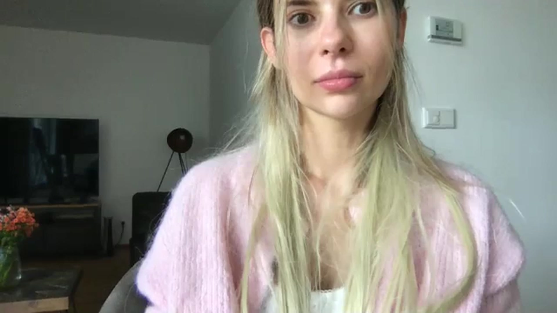 Gallery image thumbnail from neverinmylife's myfreecams stream on, 09/30/2025, 11:23 image 10 of 20