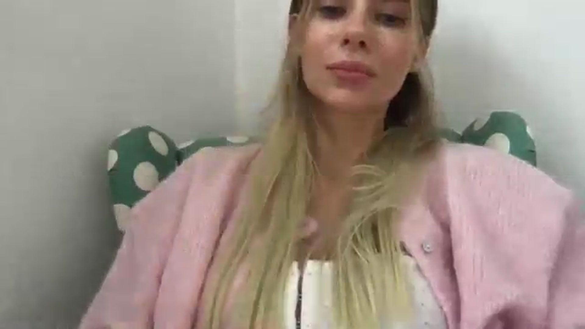 Gallery image thumbnail from neverinmylife's myfreecams stream on, 09/30/2025, 12:20 image 6 of 20