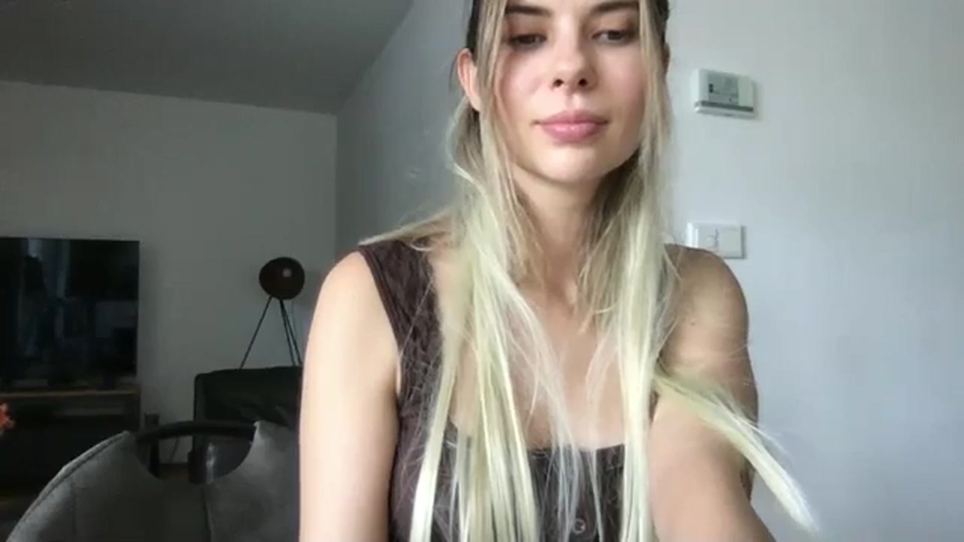 Gallery image thumbnail from neverinmylife's myfreecams stream on, 10/09/2025, 10:12 image 15 of 20