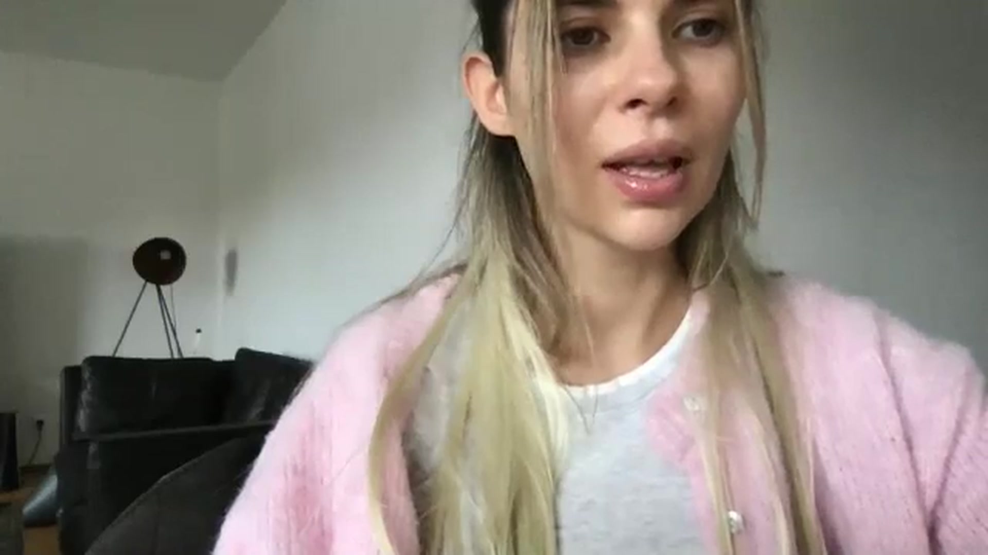 Gallery image thumbnail from neverinmylife's myfreecams stream on, 10/27/2025, 12:47 image 19 of 20