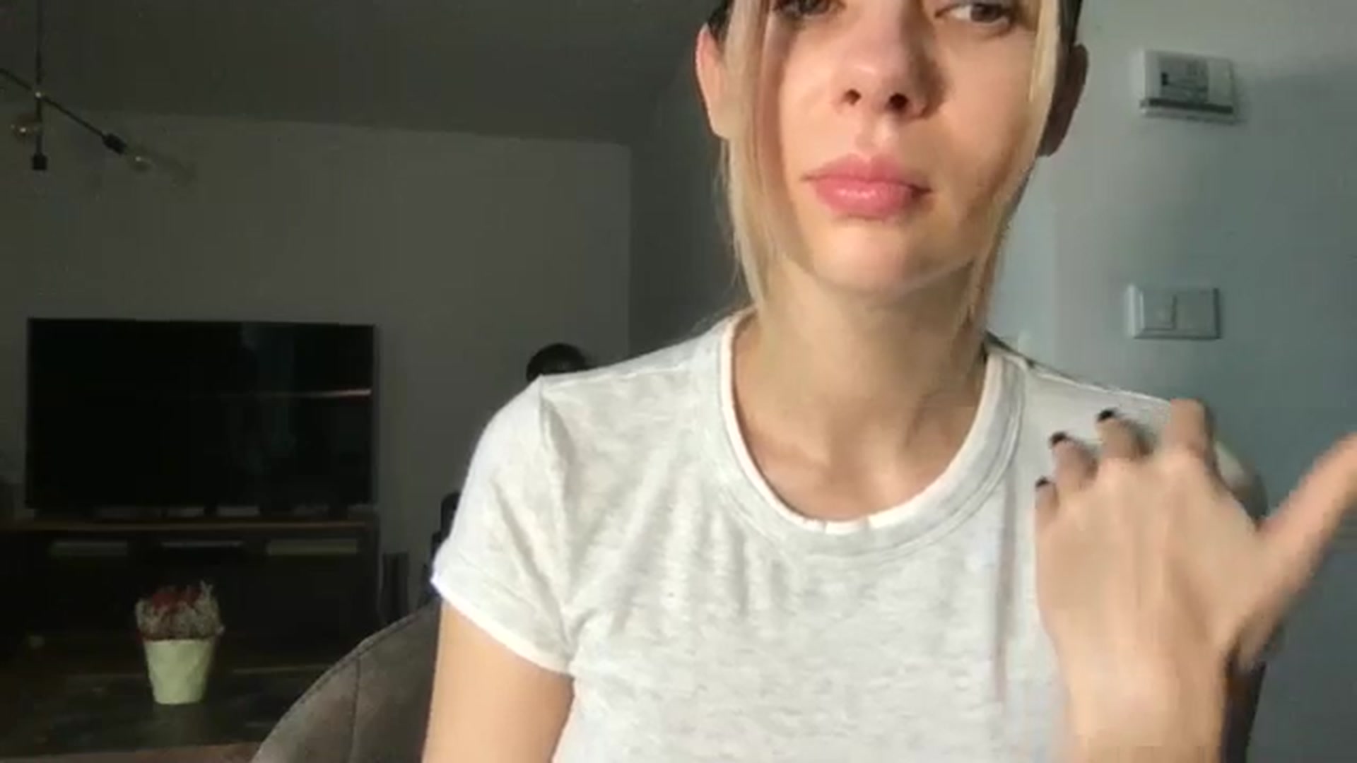 Gallery image thumbnail from neverinmylife's myfreecams stream on, 11/09/2025, 10:28 image 4 of 20