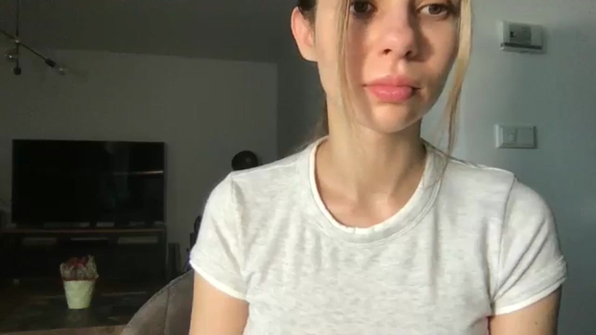 Gallery image thumbnail from neverinmylife's myfreecams stream on, 11/09/2025, 10:28 image 12 of 20