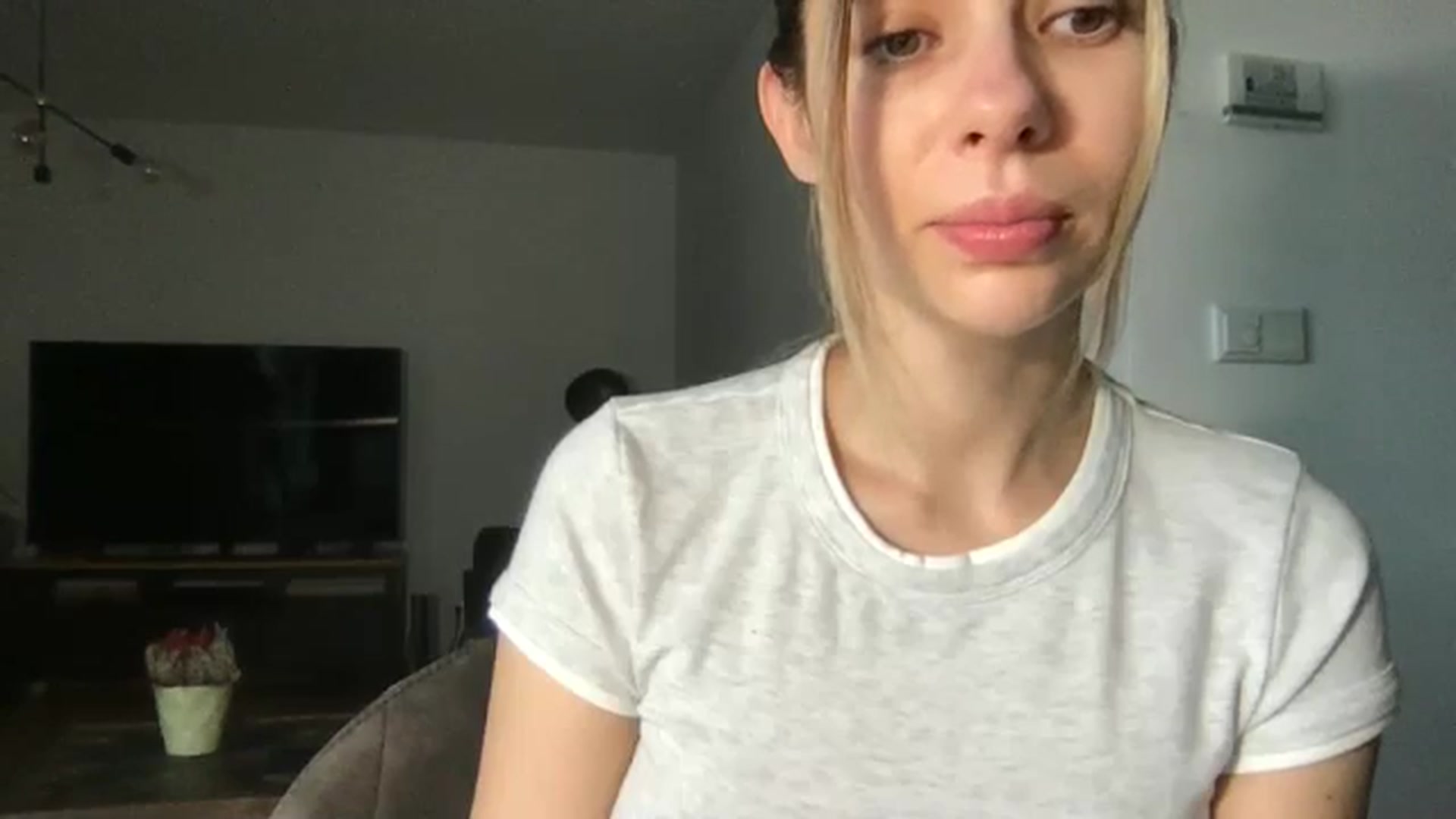 Gallery image thumbnail from neverinmylife's myfreecams stream on, 11/09/2025, 10:28 image 3 of 20