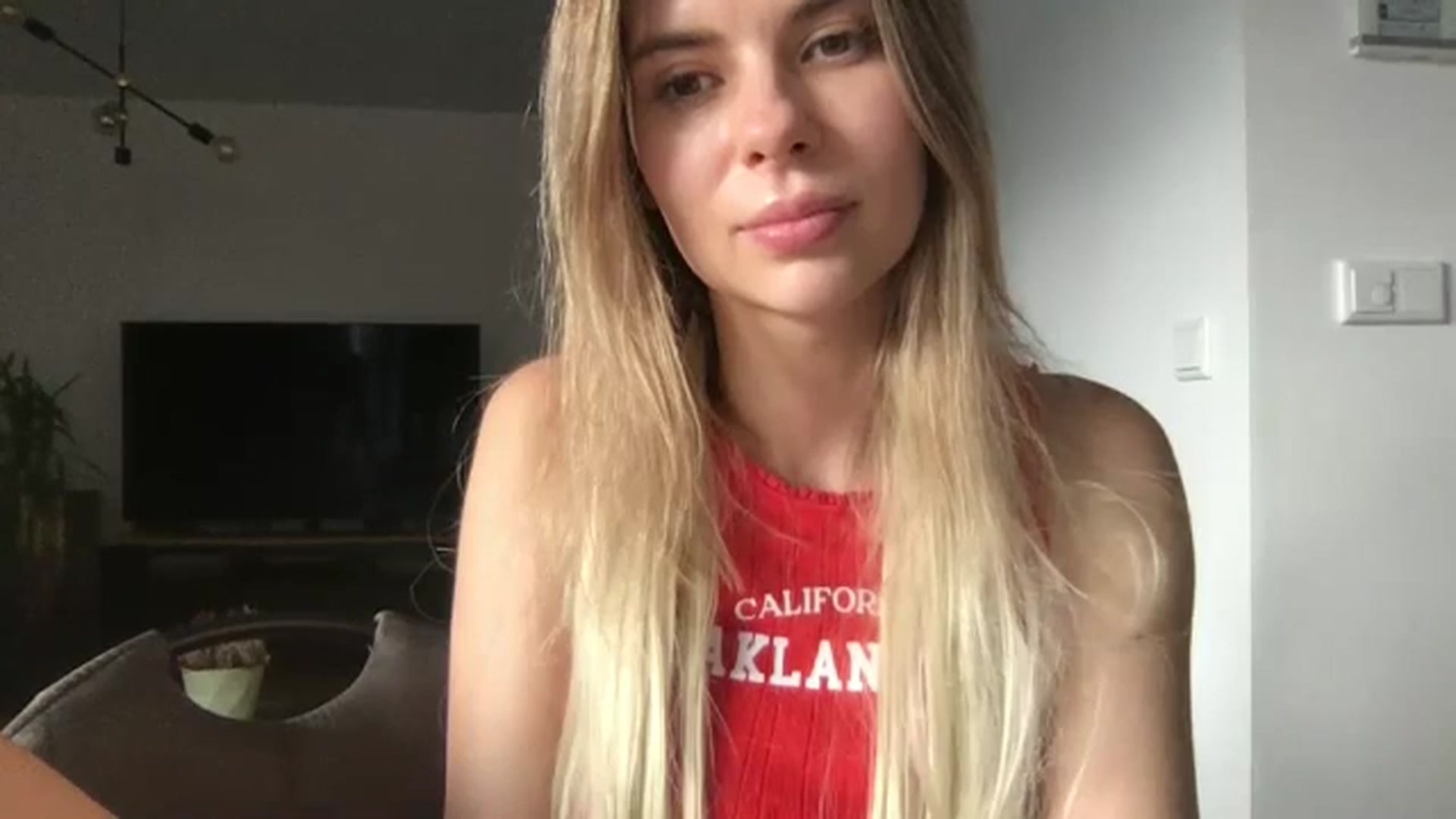 Gallery image thumbnail from neverinmylife's myfreecams stream on, 11/10/2025, 14:32 image 16 of 20
