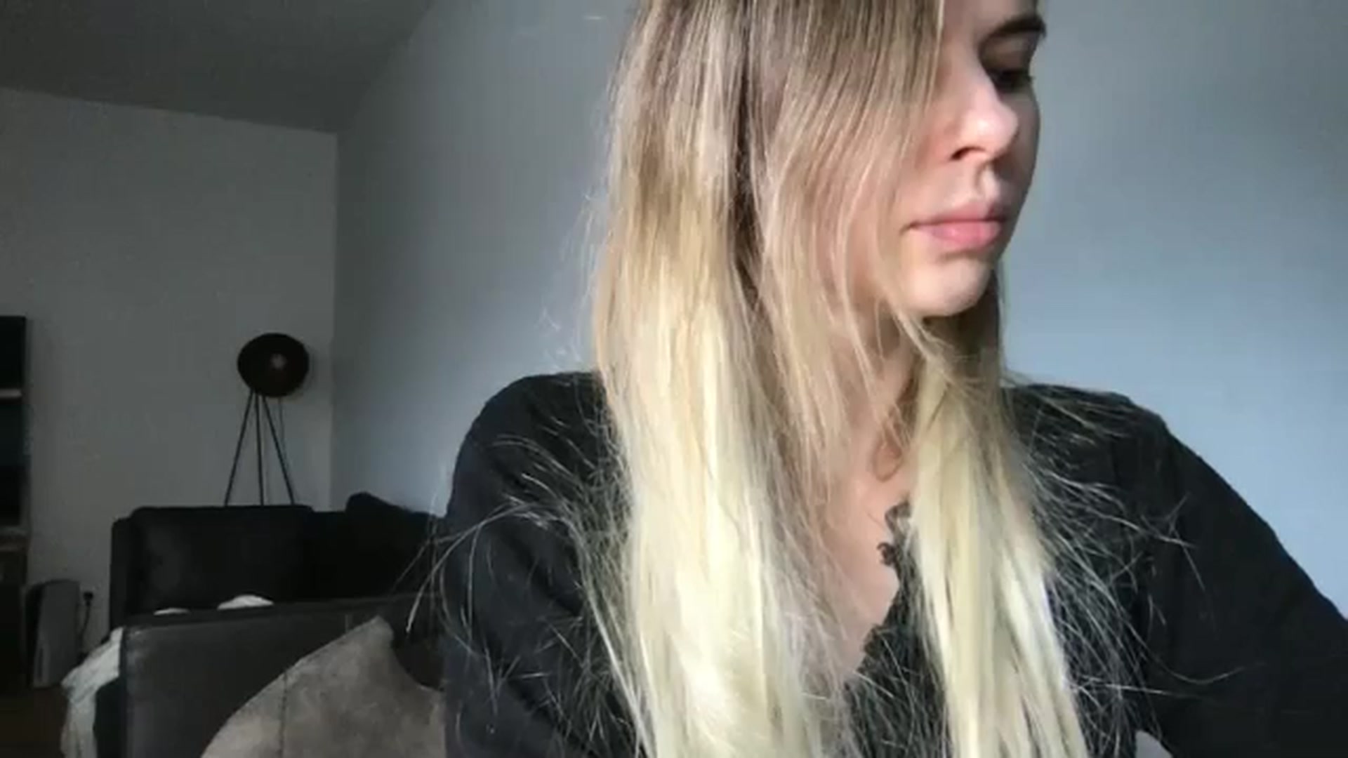 Gallery image thumbnail from neverinmylife's myfreecams stream on, 12/08/2025, 11:21 image 18 of 20