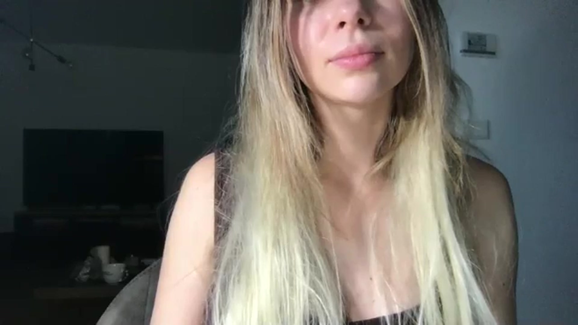 Gallery image thumbnail from neverinmylife's myfreecams stream on, 12/13/2025, 13:52 image 7 of 20