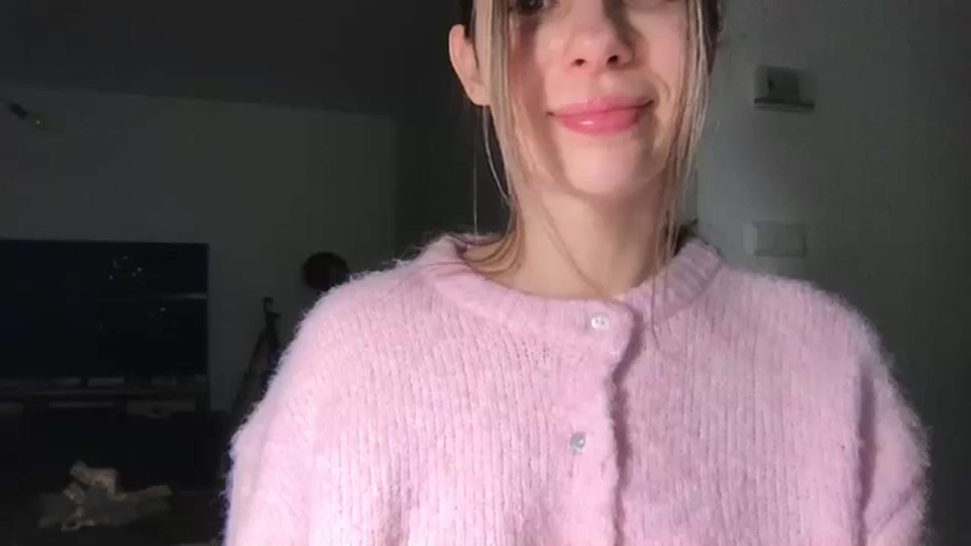 Gallery image thumbnail from neverinmylife's myfreecams stream on, 12/28/2025, 15:34 image 3 of 20
