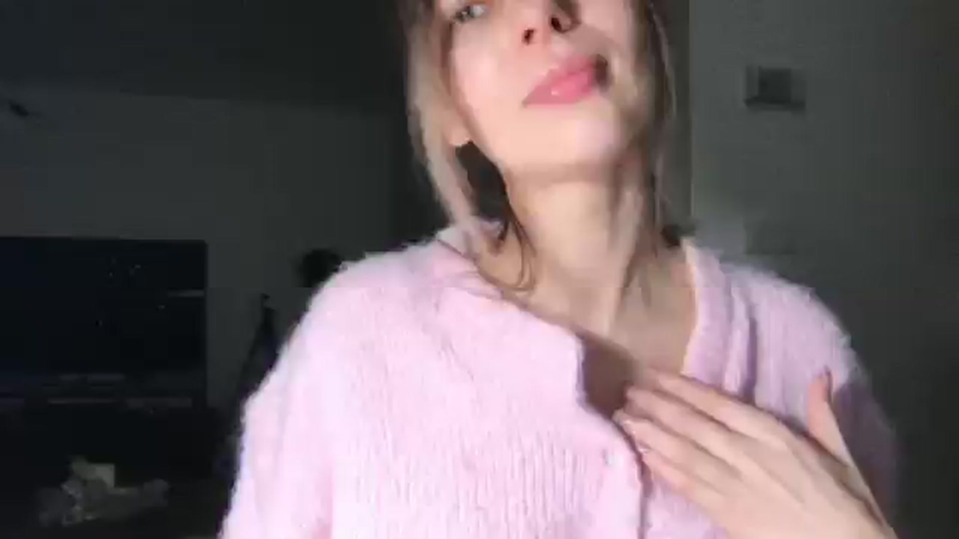 Gallery image thumbnail from neverinmylife's myfreecams stream on, 12/28/2025, 15:34 image 18 of 20