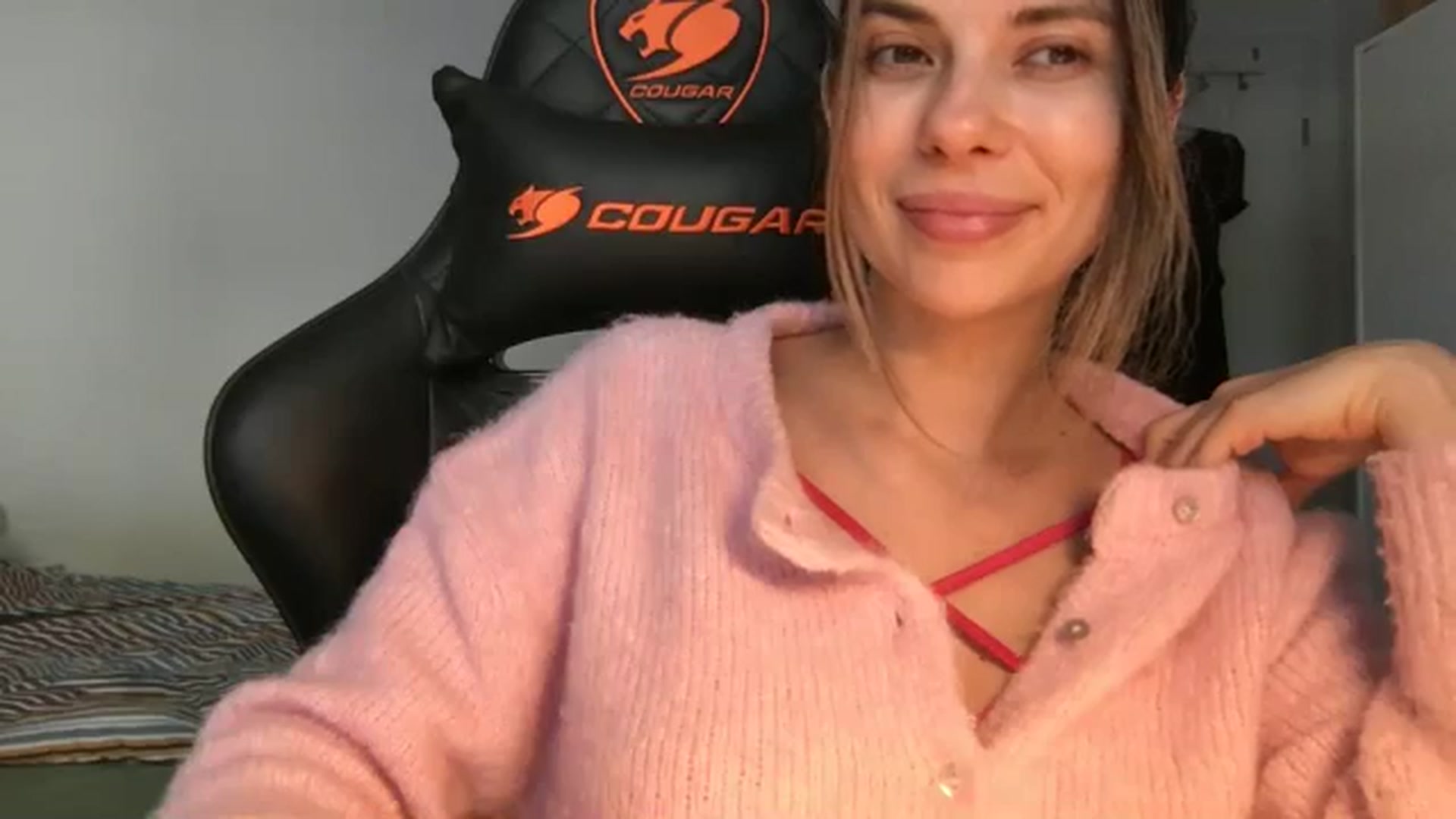 Gallery image thumbnail from neverinmylife's myfreecams stream on, 01/02/2026, 13:16 image 19 of 20