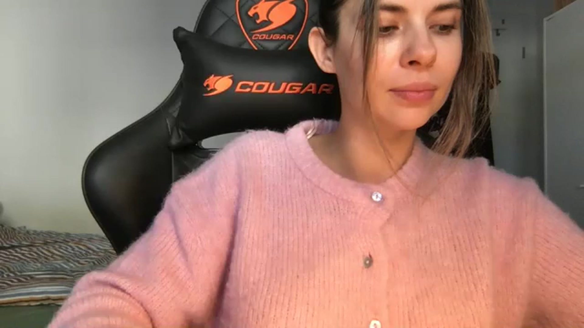 Gallery image thumbnail from neverinmylife's myfreecams stream on, 01/02/2026, 13:16 image 12 of 20