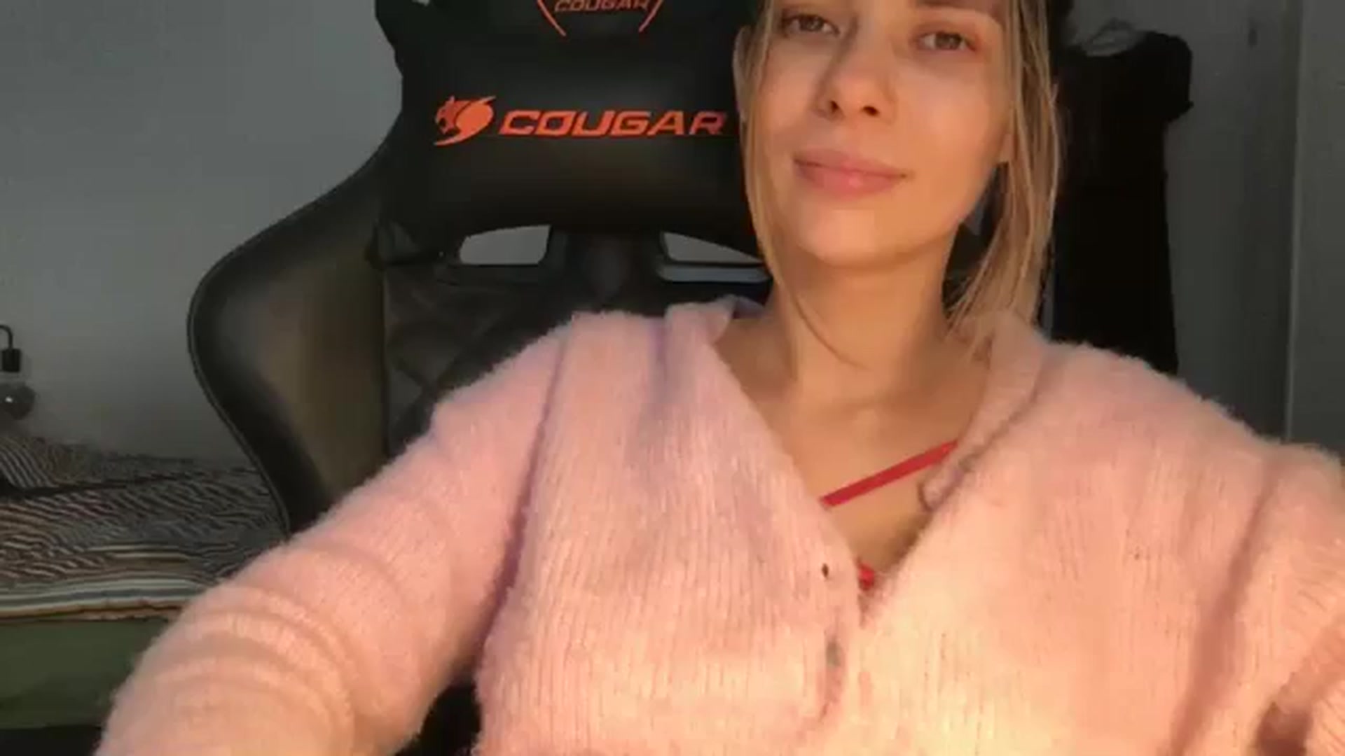 Gallery image thumbnail from neverinmylife's myfreecams stream on, 01/02/2026, 15:08 image 1 of 20