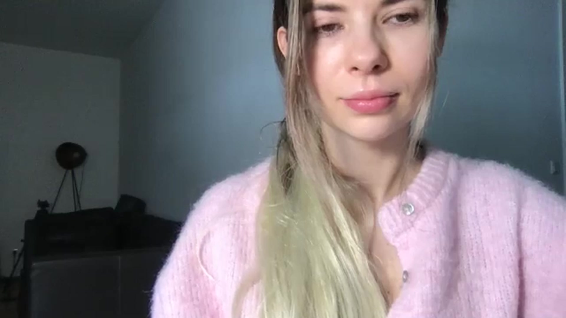 Gallery image thumbnail from neverinmylife's myfreecams stream on, 01/10/2026, 12:20 image 12 of 20