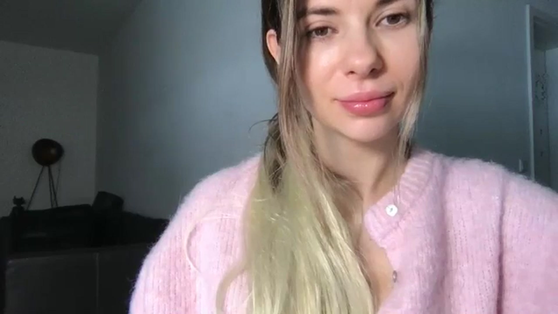 Gallery image thumbnail from neverinmylife's myfreecams stream on, 01/10/2026, 12:20 image 10 of 20
