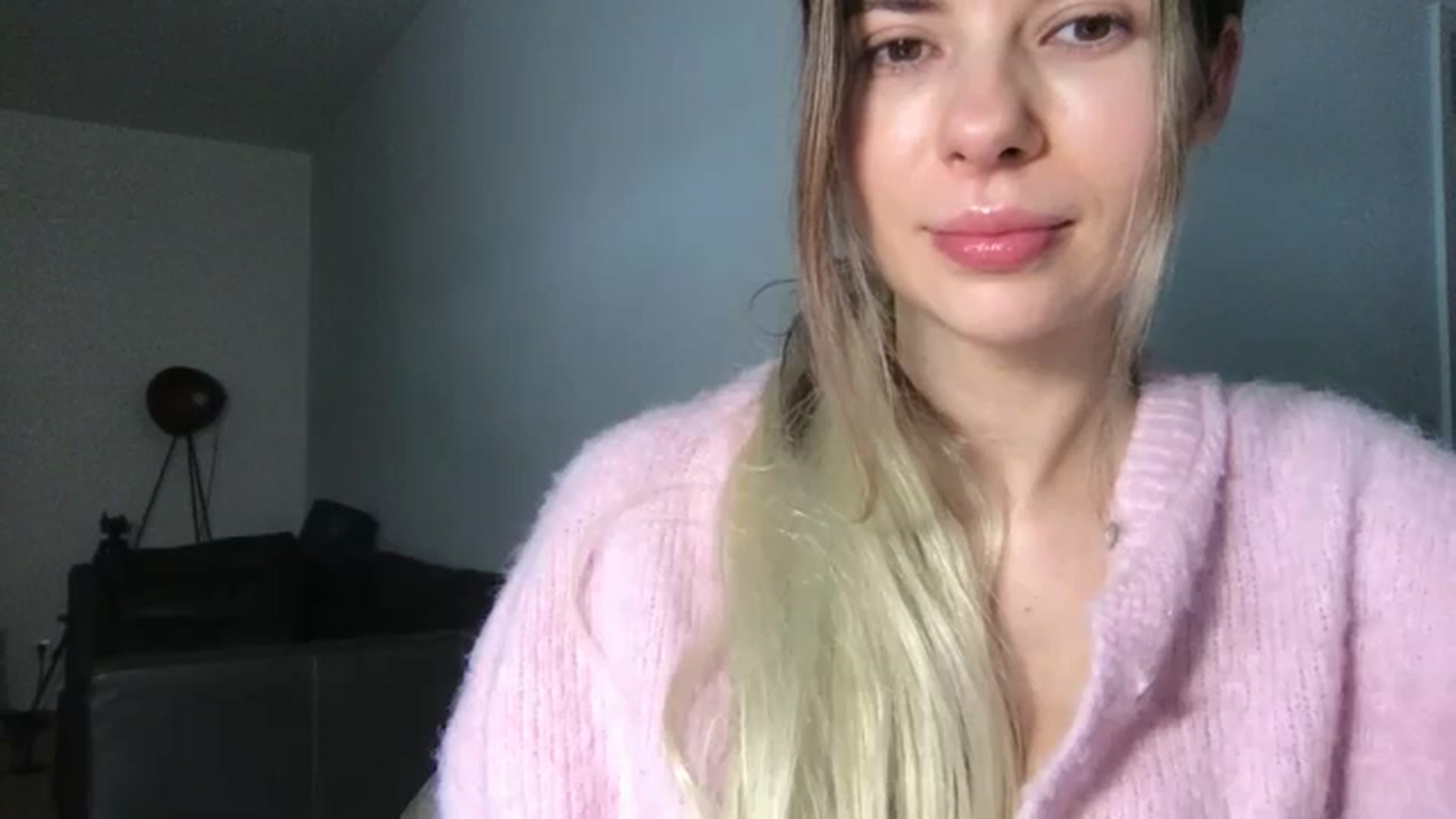 Gallery image thumbnail from neverinmylife's myfreecams stream on, 01/10/2026, 12:20 image 6 of 20