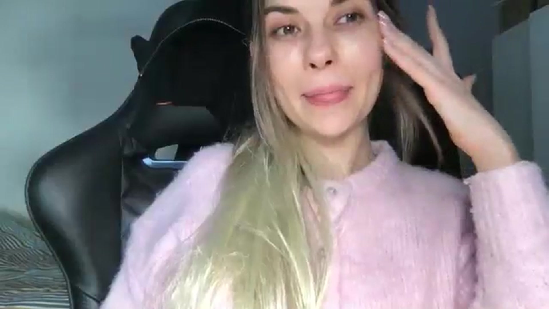 Gallery image thumbnail from neverinmylife's myfreecams stream on, 01/11/2026, 13:37 image 8 of 20