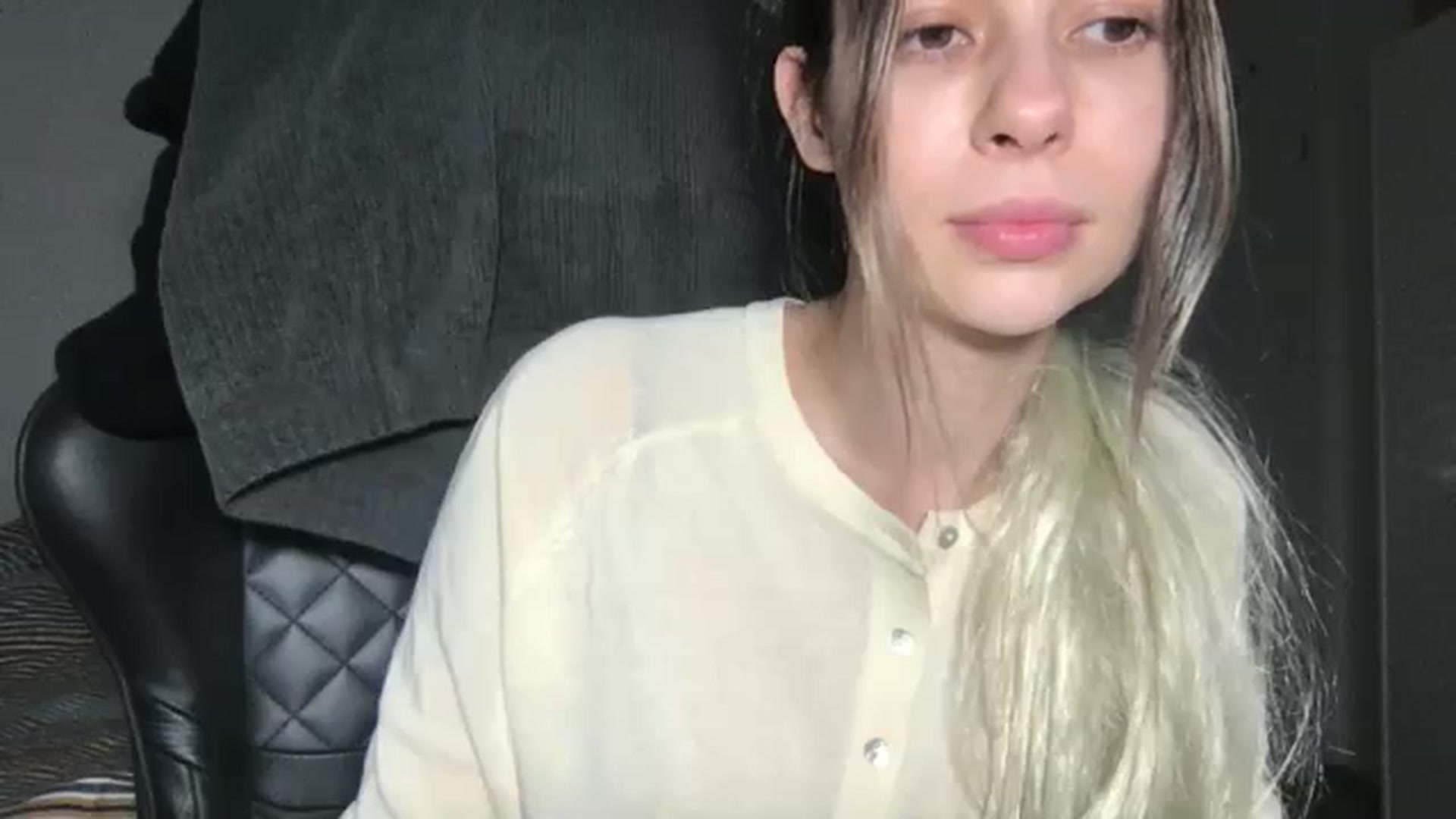 Gallery image thumbnail from neverinmylife's myfreecams stream on, 01/22/2026, 14:37 image 19 of 20