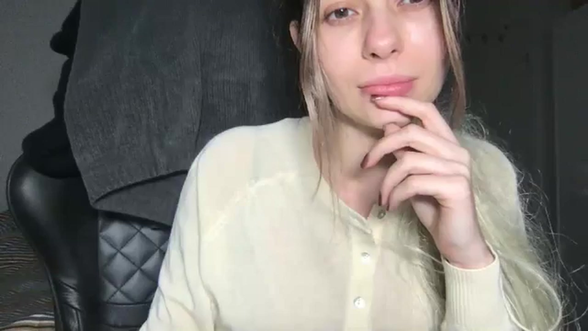 Gallery image thumbnail from neverinmylife's myfreecams stream on, 01/22/2026, 14:37 image 3 of 20