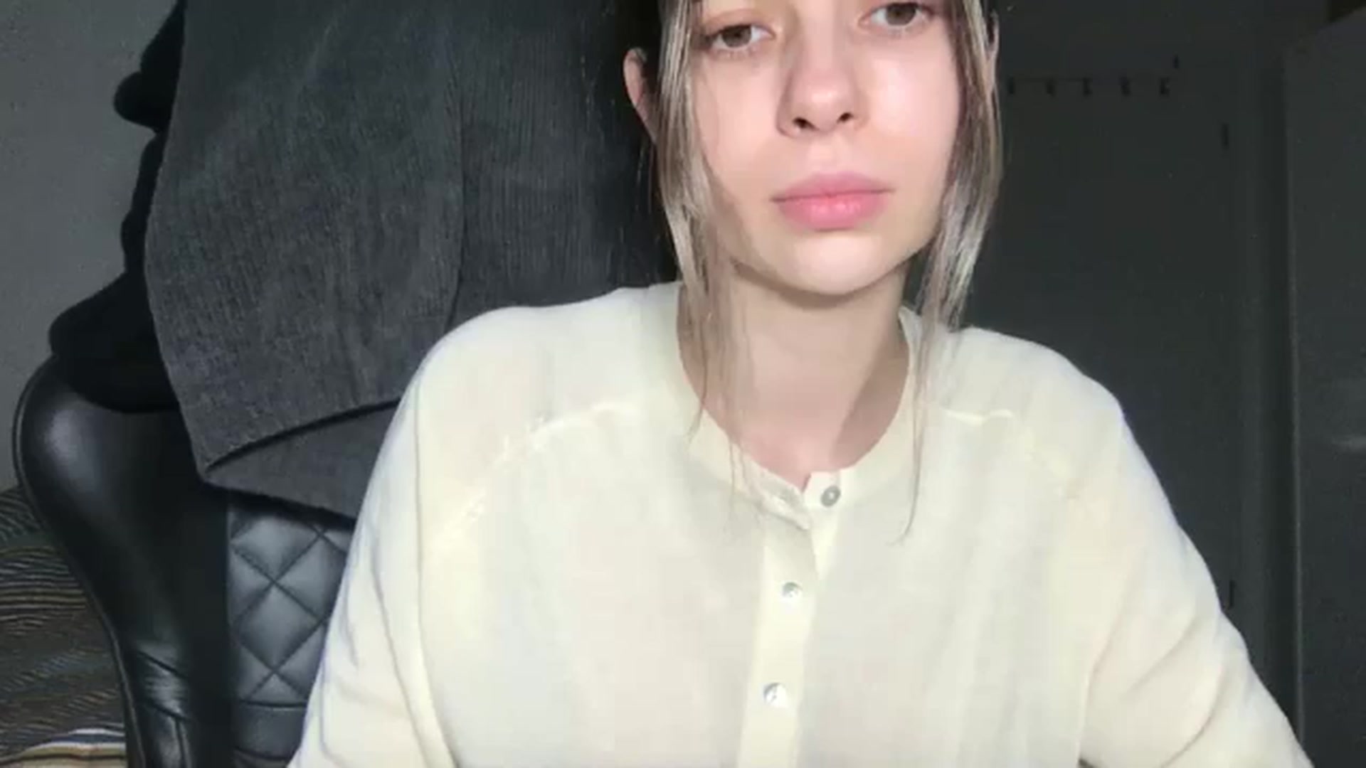 Gallery image thumbnail from neverinmylife's myfreecams stream on, 01/22/2026, 14:37 image 6 of 20
