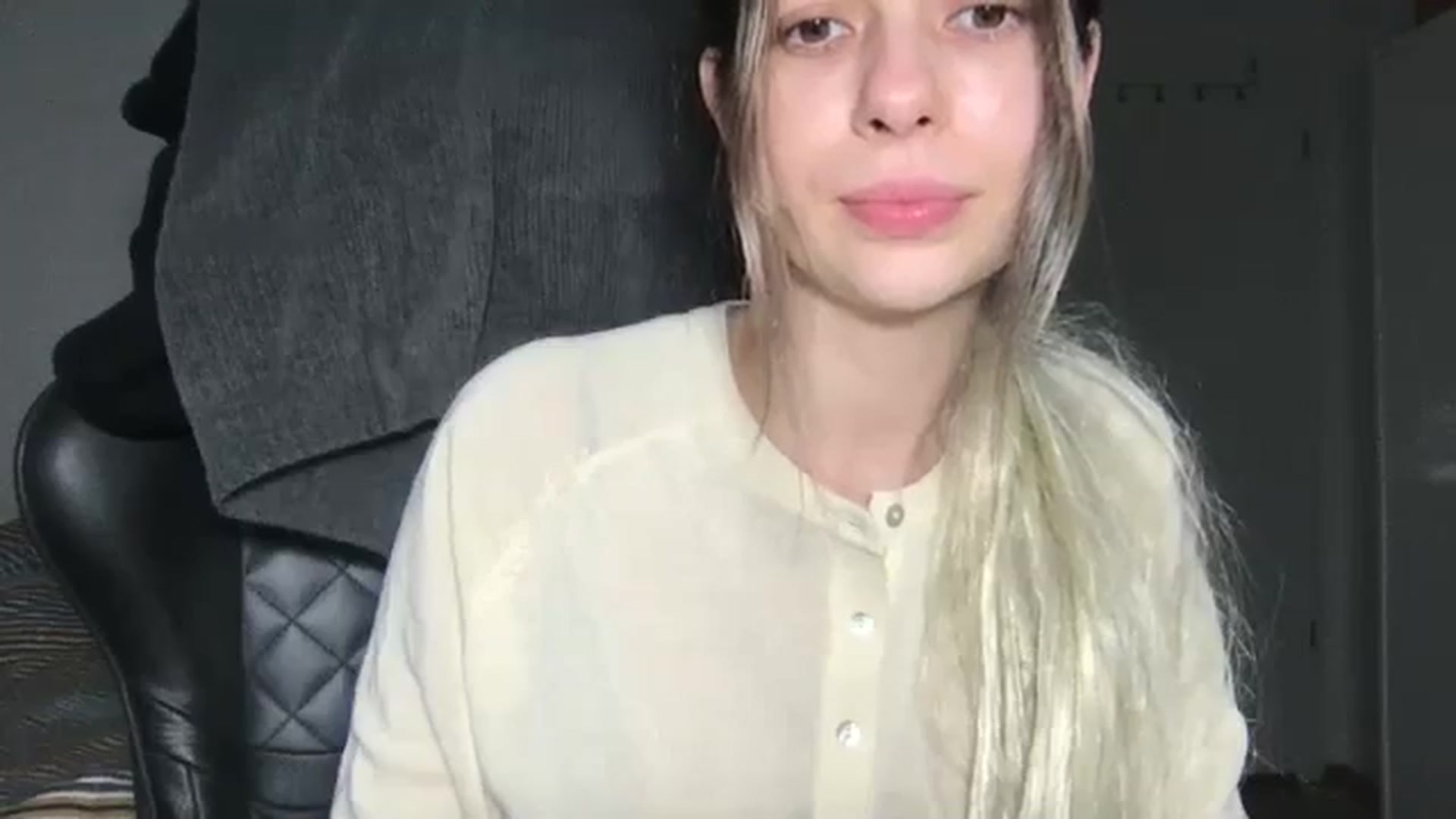 Gallery image thumbnail from neverinmylife's myfreecams stream on, 01/22/2026, 14:37 image 15 of 20