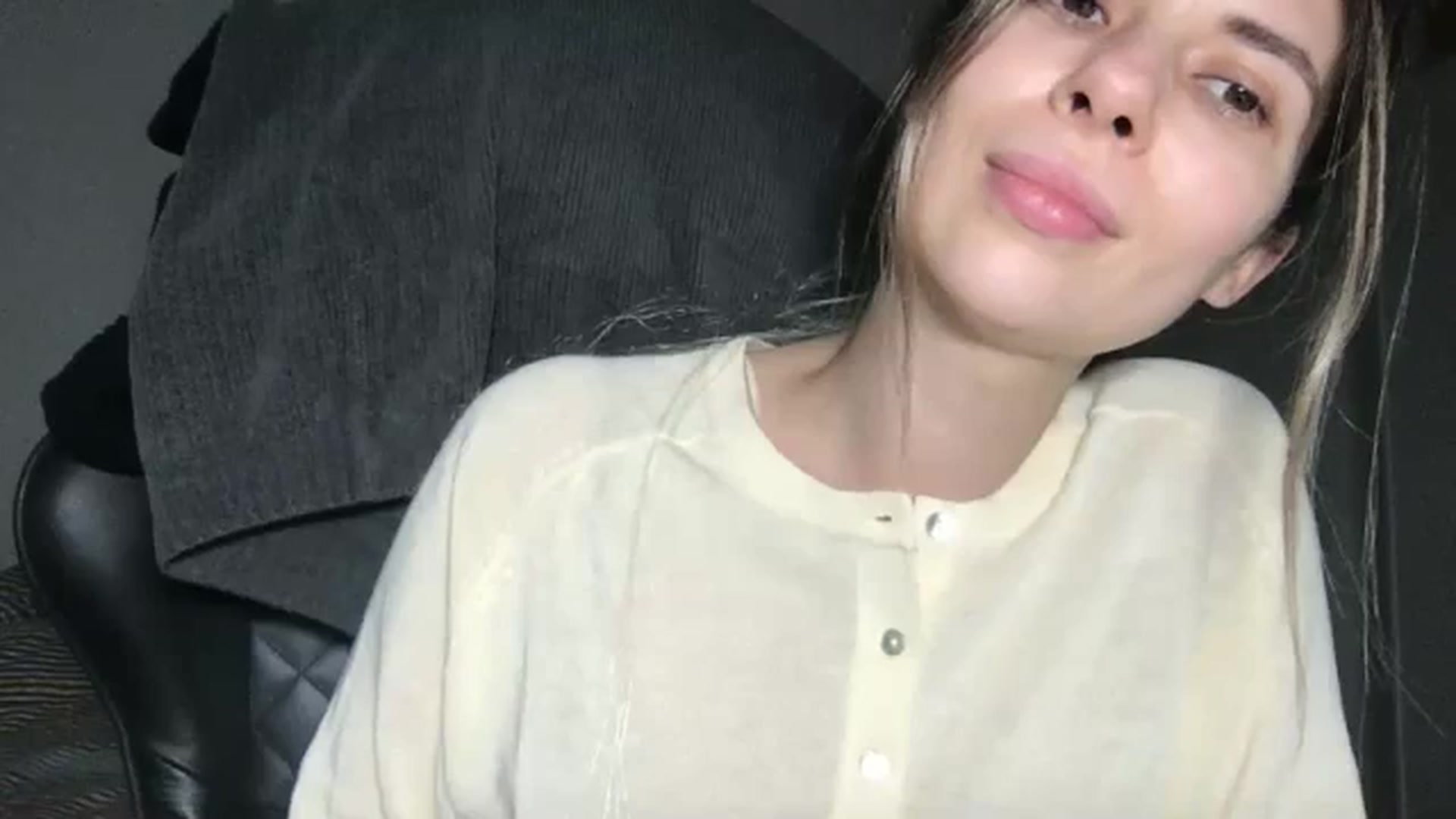 Gallery image thumbnail from neverinmylife's myfreecams stream on, 01/22/2026, 15:11 image 14 of 20