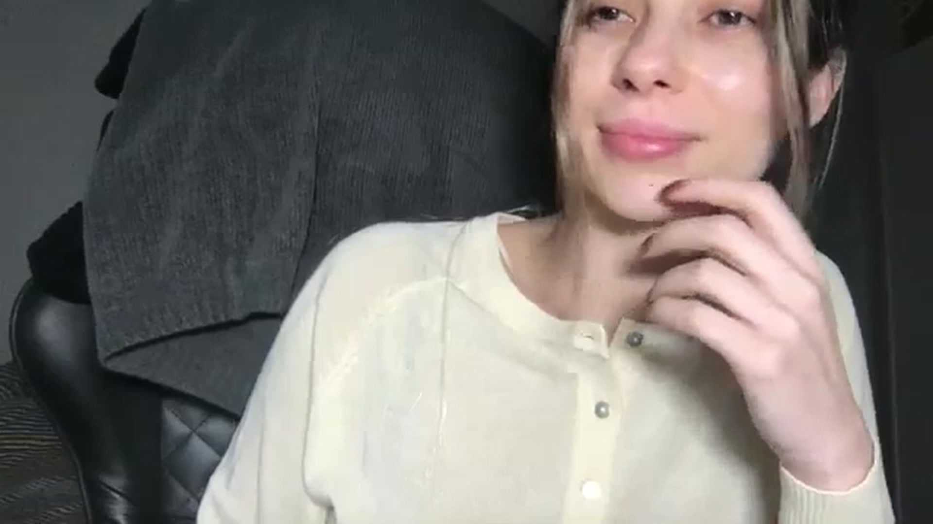 Gallery image thumbnail from neverinmylife's myfreecams stream on, 01/22/2026, 15:11 image 18 of 20