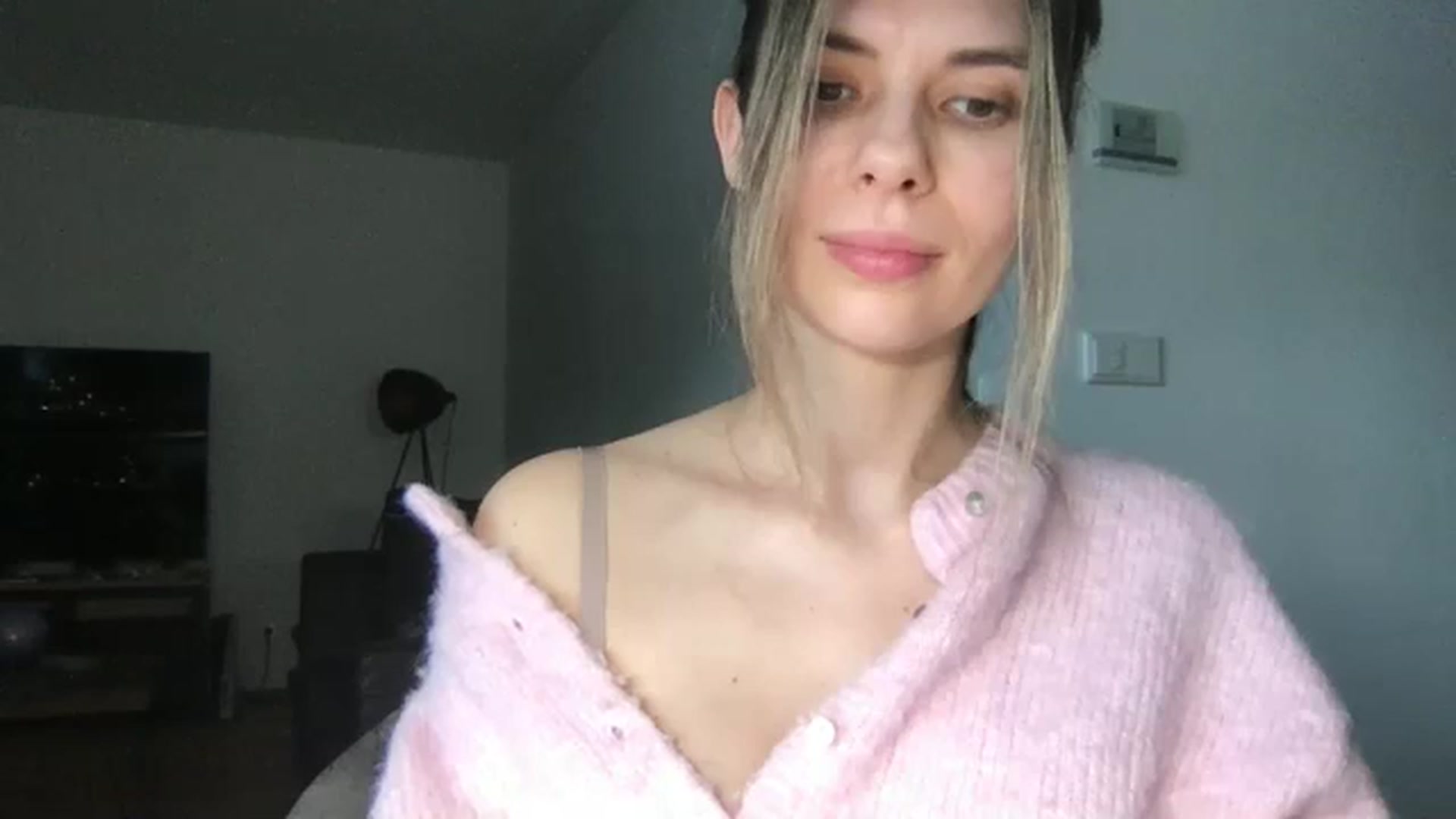 Gallery image thumbnail from neverinmylife's myfreecams stream on, 01/30/2026, 14:58 image 15 of 20