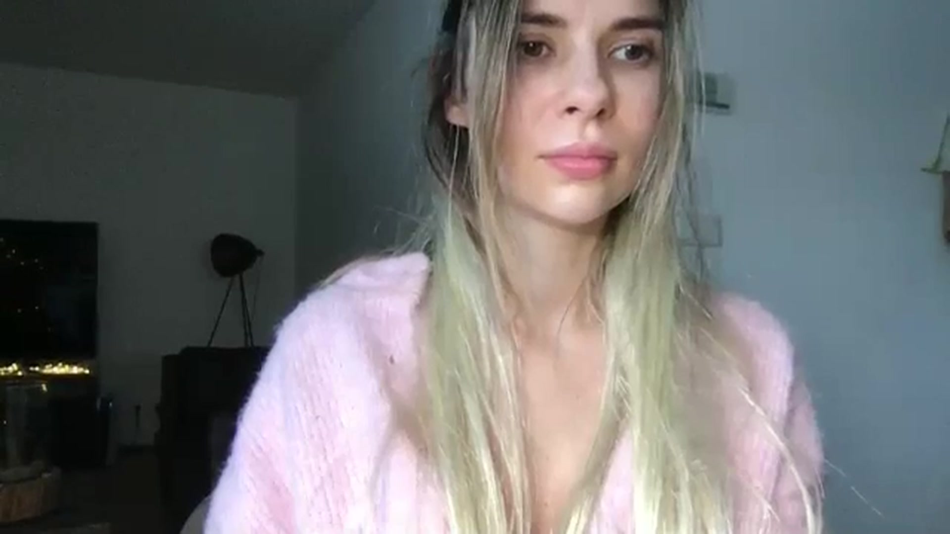 Gallery image thumbnail from neverinmylife's myfreecams stream on, 01/31/2026, 13:41 image 18 of 20