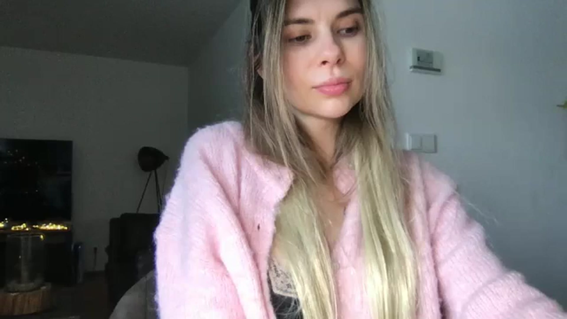 Gallery image thumbnail from neverinmylife's myfreecams stream on, 01/31/2026, 13:41 image 6 of 20
