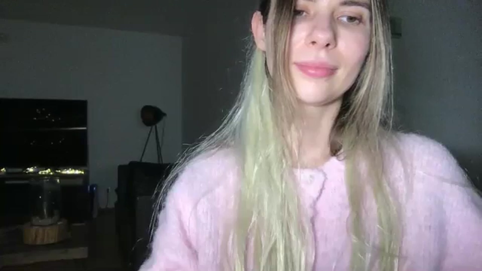 Gallery image thumbnail from neverinmylife's myfreecams stream on, 01/31/2026, 17:36 image 17 of 20