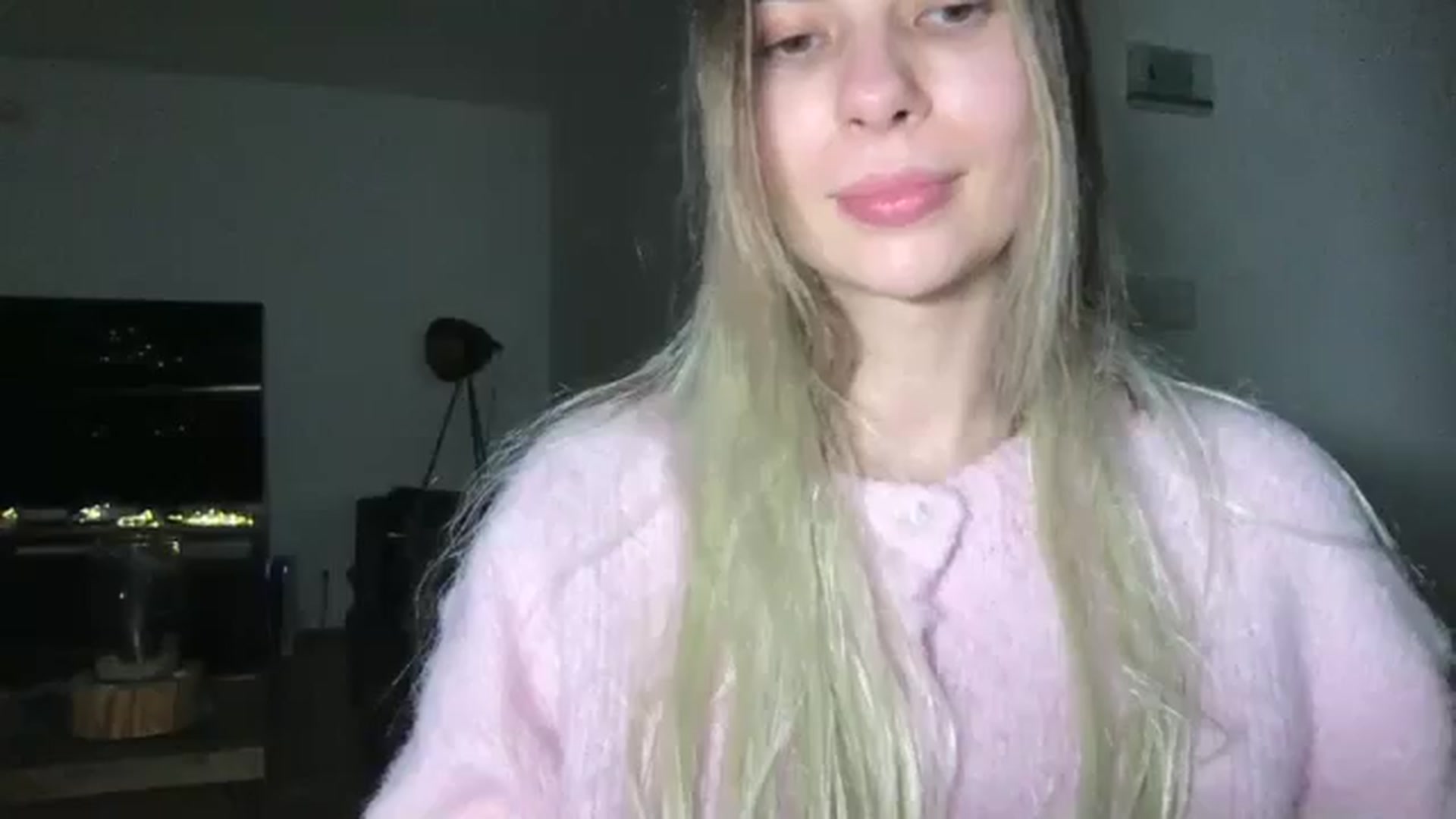 Gallery image thumbnail from neverinmylife's myfreecams stream on, 01/31/2026, 17:36 image 14 of 20