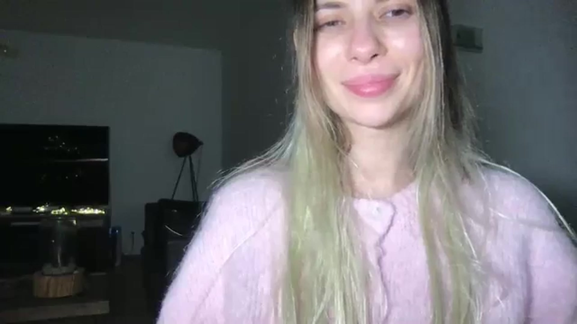Gallery image thumbnail from neverinmylife's myfreecams stream on, 01/31/2026, 17:36 image 9 of 20