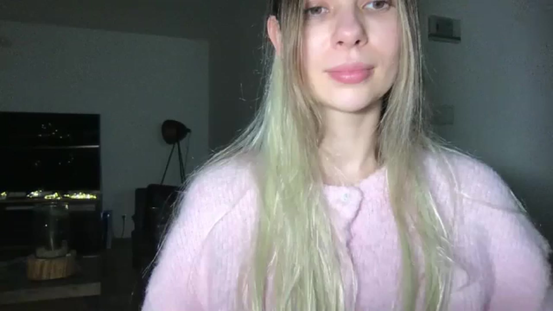 Gallery image thumbnail from neverinmylife's myfreecams stream on, 01/31/2026, 17:36 image 15 of 20