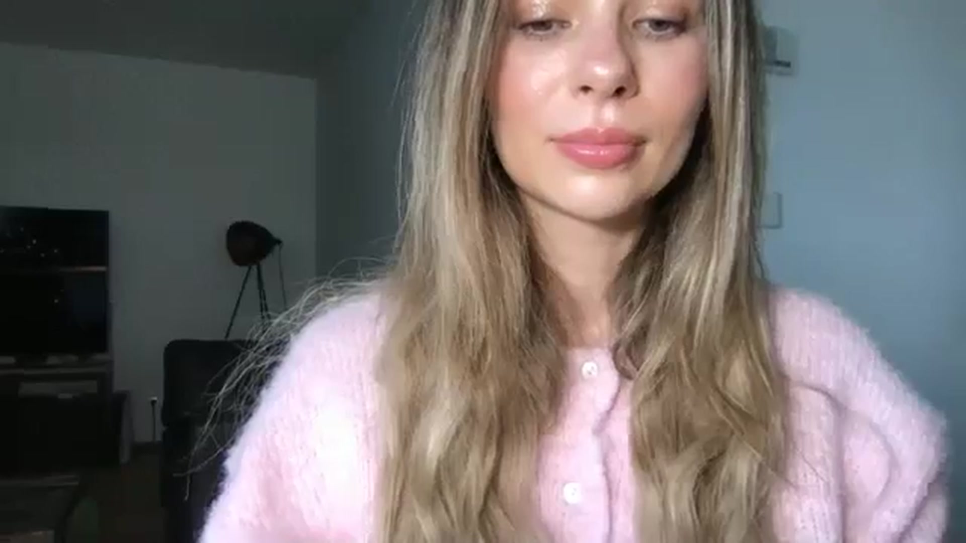 Gallery image thumbnail from neverinmylife's myfreecams stream on, 02/11/2026, 13:43 image 10 of 20
