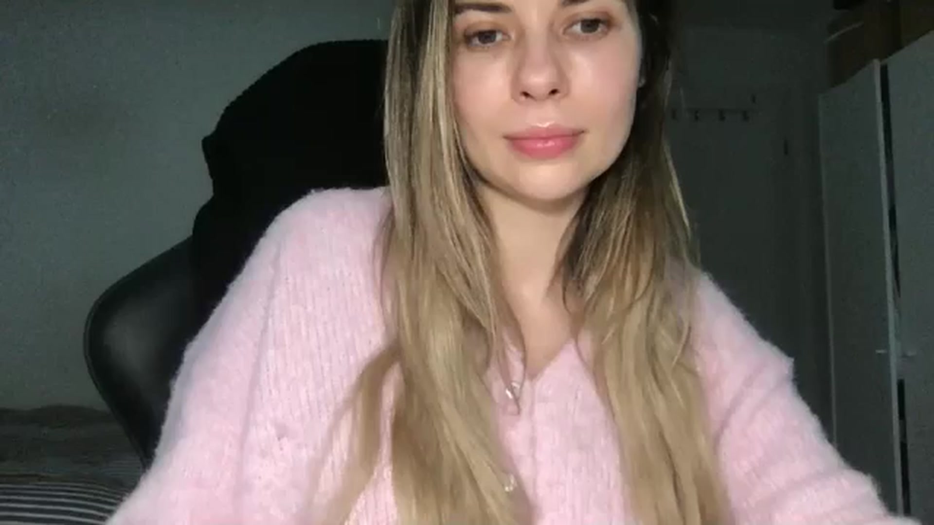 Gallery image thumbnail from neverinmylife's myfreecams stream on, 02/14/2026, 11:47 image 15 of 20