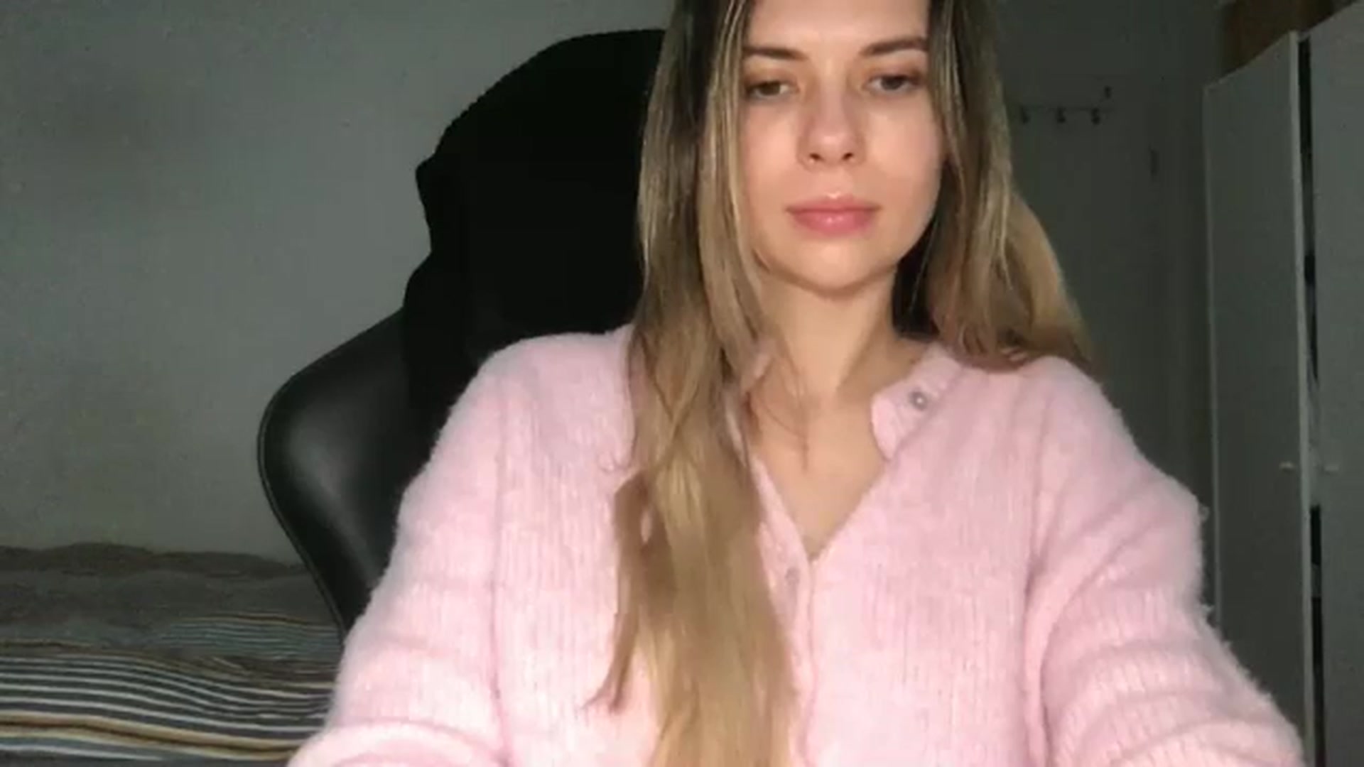 Gallery image thumbnail from neverinmylife's myfreecams stream on, 02/14/2026, 11:47 image 20 of 20