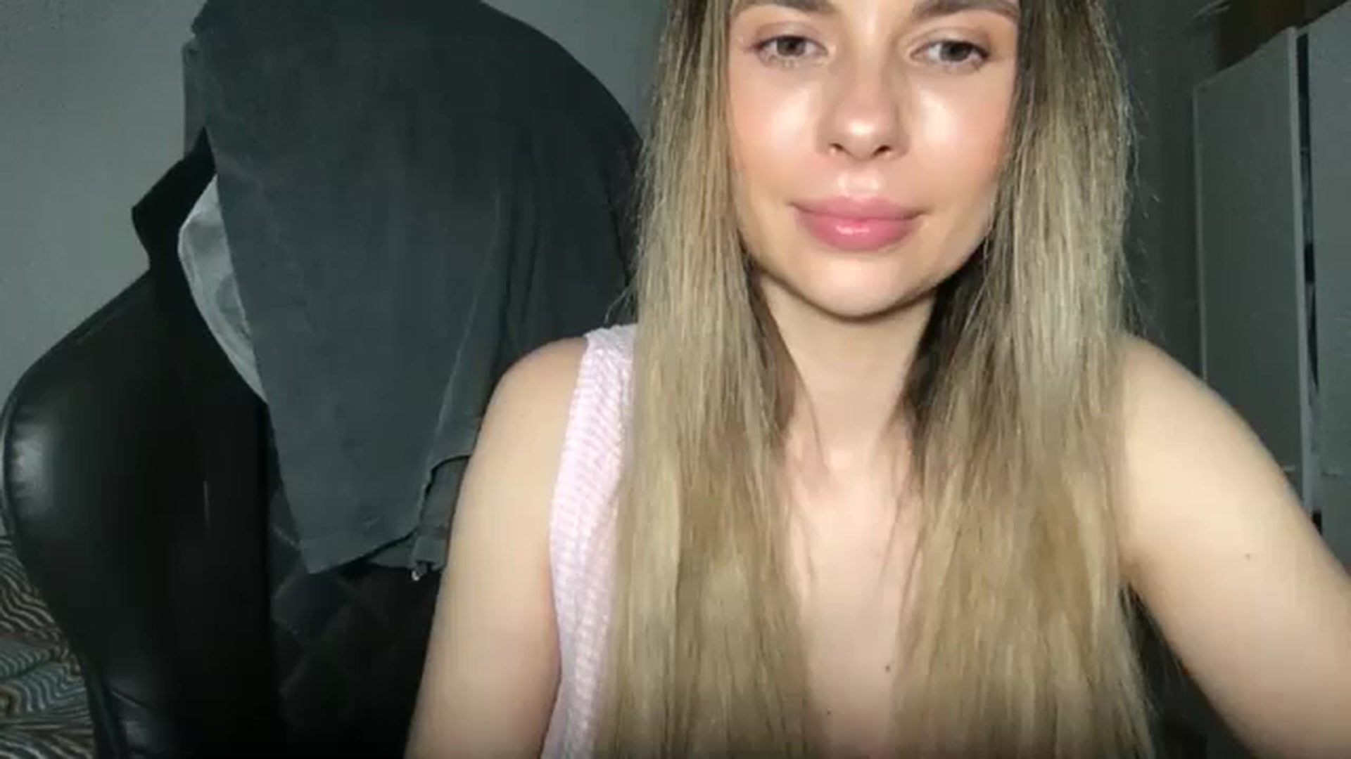 Gallery image thumbnail from neverinmylife's myfreecams stream on, 02/15/2026, 16:33 image 12 of 20