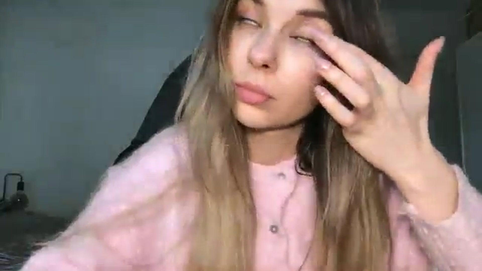 Gallery image thumbnail from neverinmylife's myfreecams stream on, 02/18/2026, 12:58 image 4 of 20