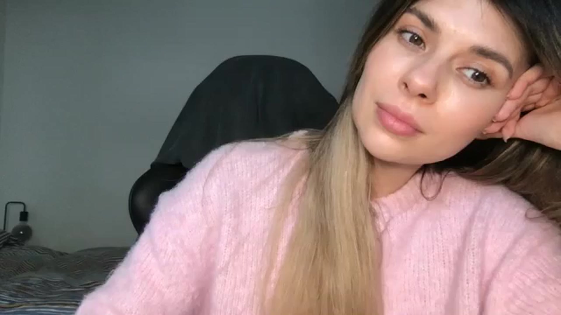 Gallery image thumbnail from neverinmylife's myfreecams stream on, 02/18/2026, 12:58 image 19 of 20
